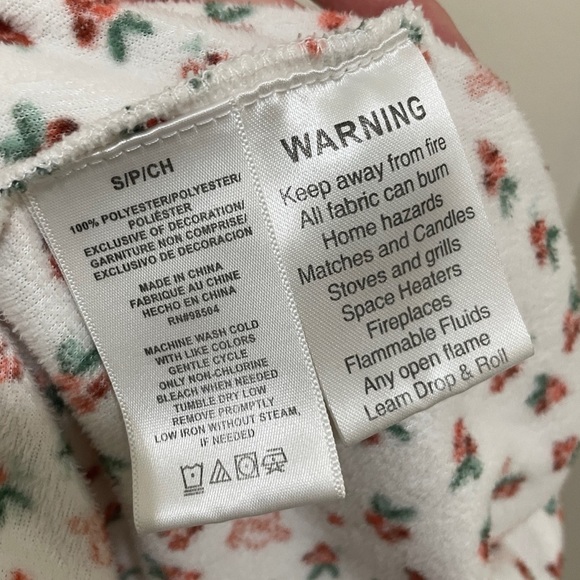 Lanz of Salzburg Long Sleeve Cherry Nightgown, Size Small - Picture 6 of 6